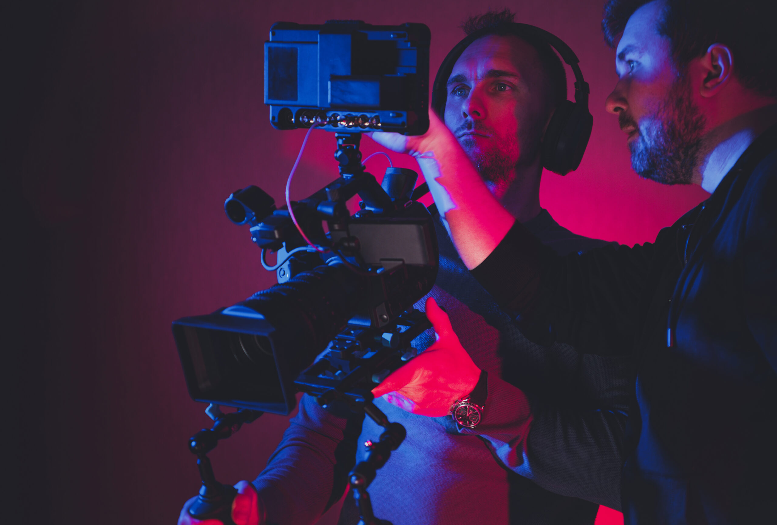 Jak stworzyć skuteczny spot reklamowy? Wskazówki od ekspertów od produkcji reklam